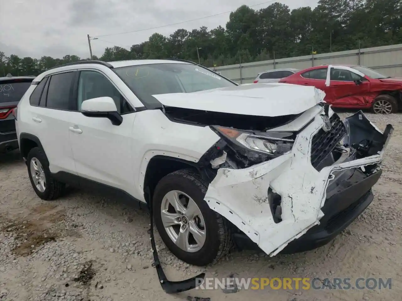 1 Photograph of a damaged car 2T3W1RFV8MW169974 TOYOTA RAV4 2021