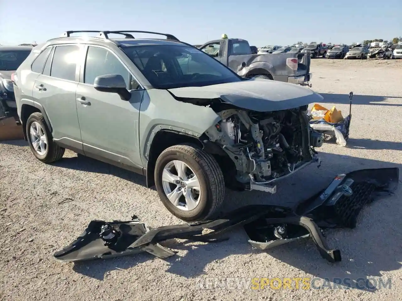 1 Photograph of a damaged car 2T3W1RFV8MW170431 TOYOTA RAV4 2021