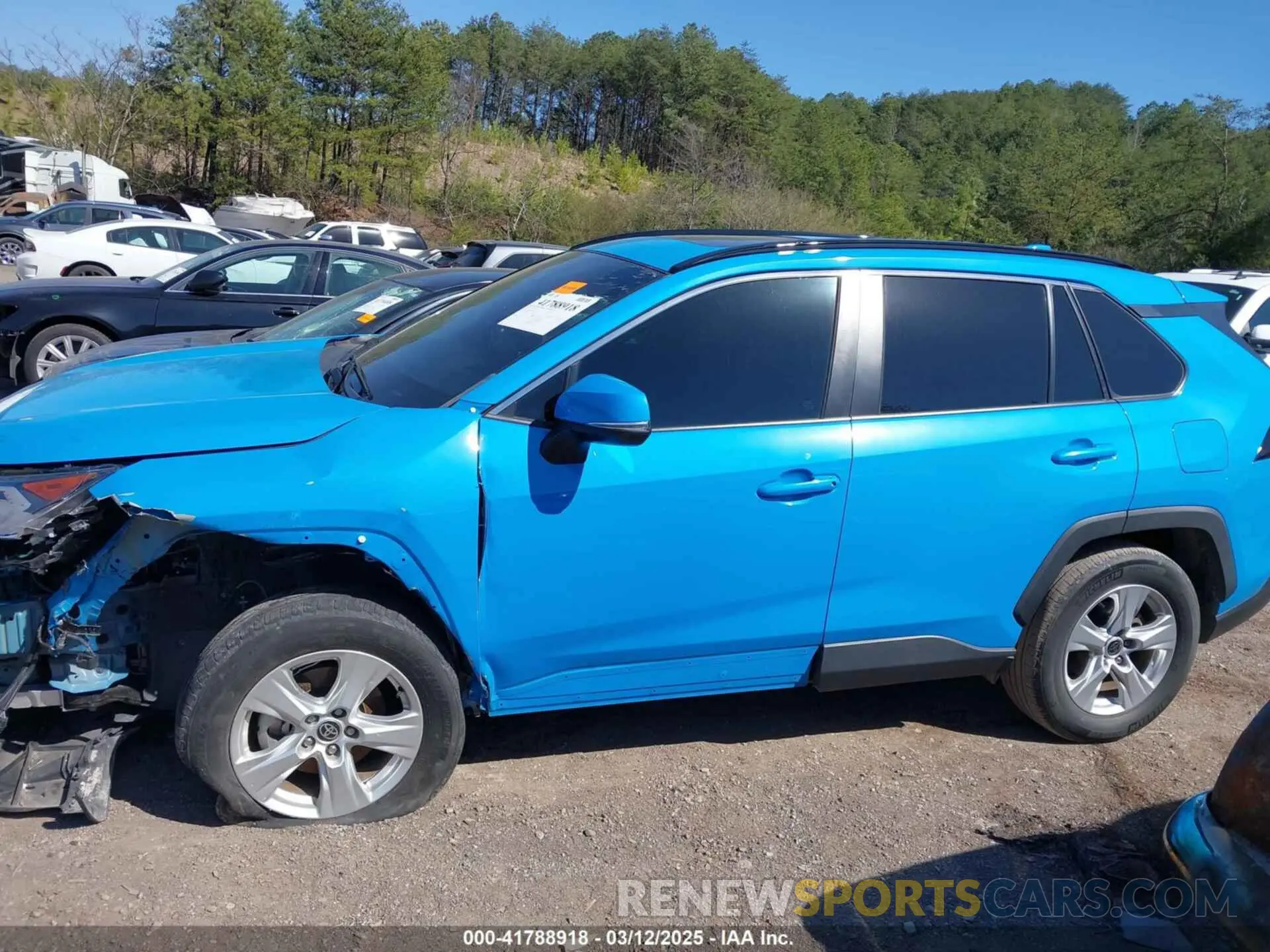15 Photograph of a damaged car 2T3W1RFV8MW172874 TOYOTA RAV4 2021
