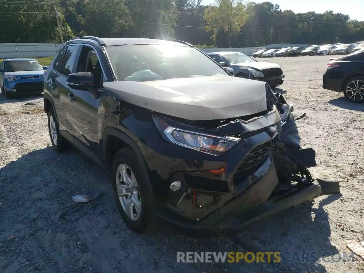 1 Photograph of a damaged car 2T3W1RFV8MW174088 TOYOTA RAV4 2021