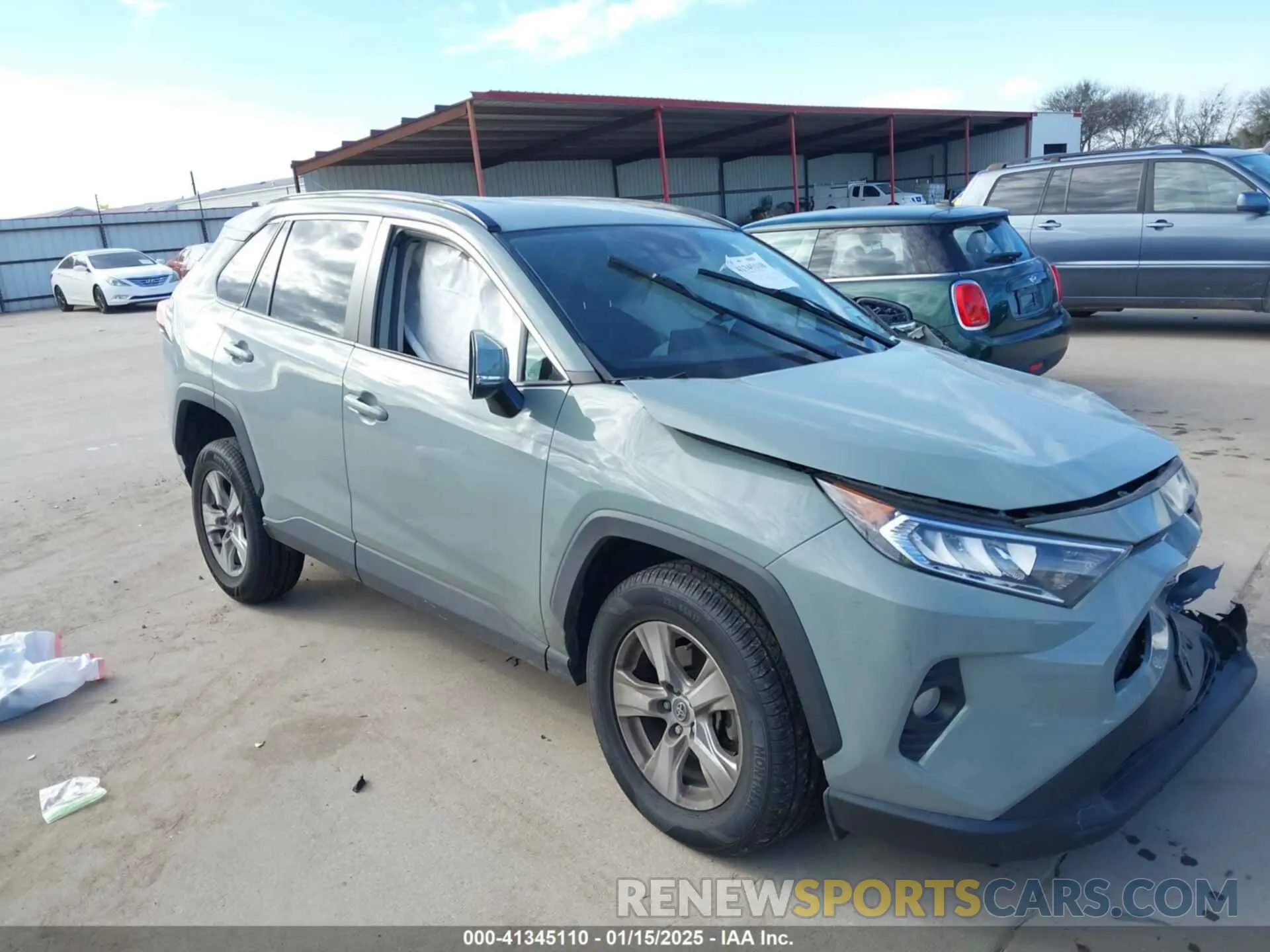 1 Photograph of a damaged car 2T3W1RFV9MC091948 TOYOTA RAV4 2021