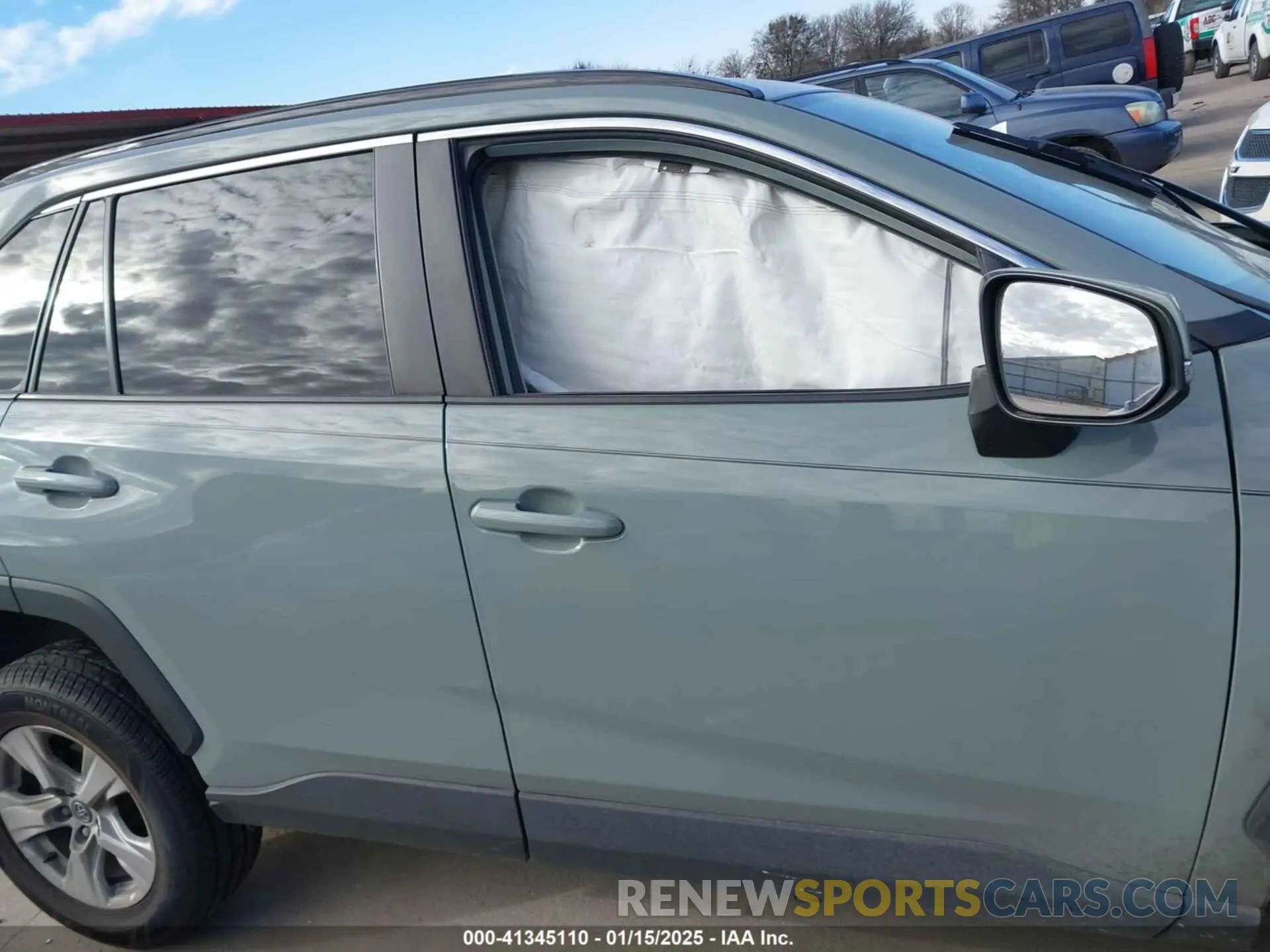 13 Photograph of a damaged car 2T3W1RFV9MC091948 TOYOTA RAV4 2021