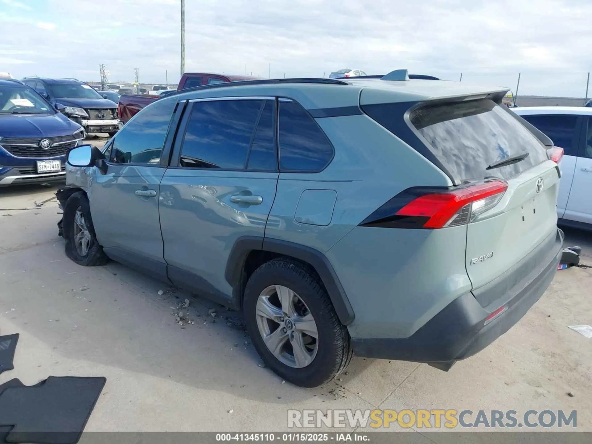 3 Photograph of a damaged car 2T3W1RFV9MC091948 TOYOTA RAV4 2021