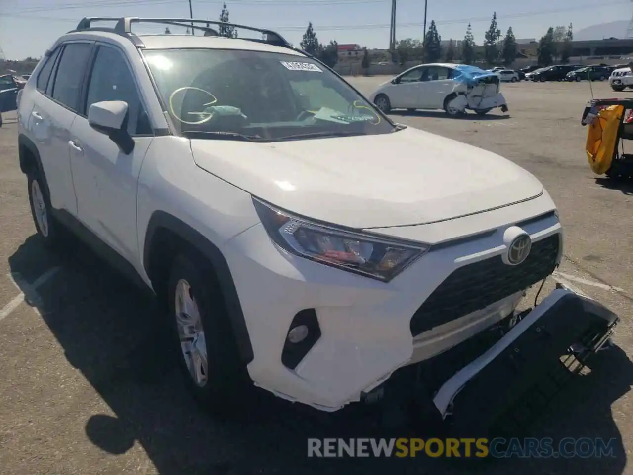 1 Photograph of a damaged car 2T3W1RFV9MC107873 TOYOTA RAV4 2021