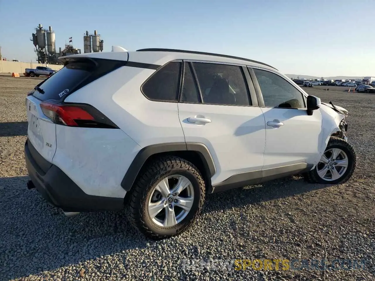 3 Photograph of a damaged car 2T3W1RFV9MC108652 TOYOTA RAV4 2021