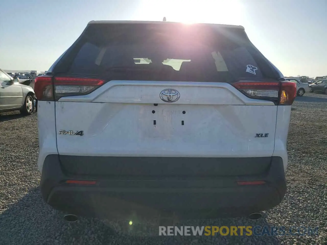 6 Photograph of a damaged car 2T3W1RFV9MC108652 TOYOTA RAV4 2021