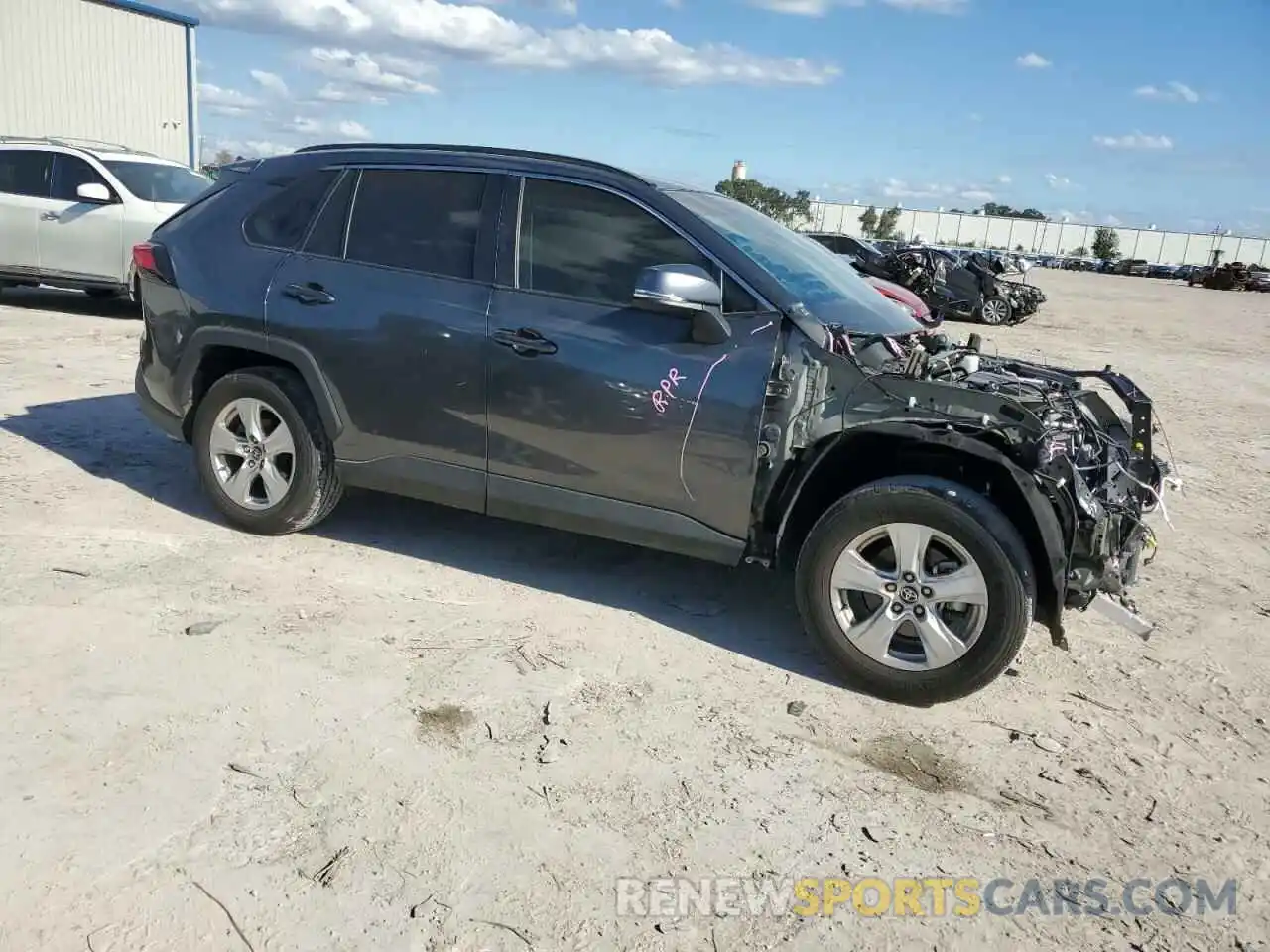 4 Photograph of a damaged car 2T3W1RFV9MC121384 TOYOTA RAV4 2021