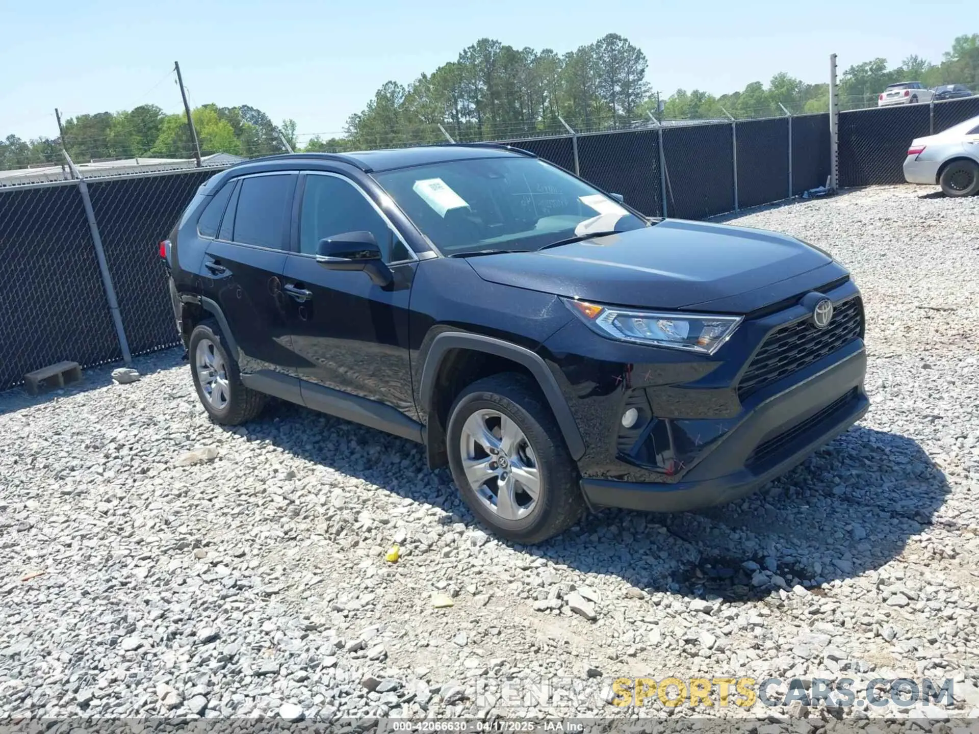 1 Photograph of a damaged car 2T3W1RFV9MC136466 TOYOTA RAV4 2021