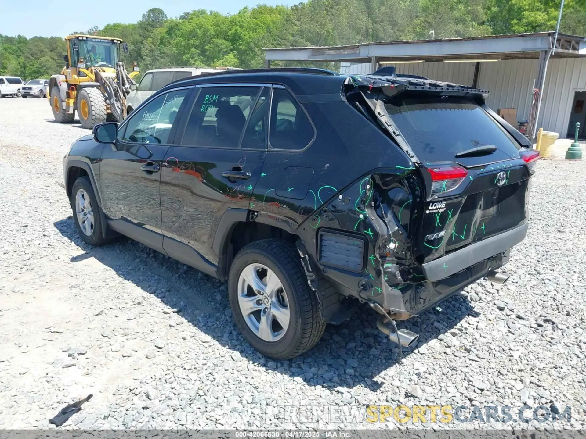 3 Photograph of a damaged car 2T3W1RFV9MC136466 TOYOTA RAV4 2021