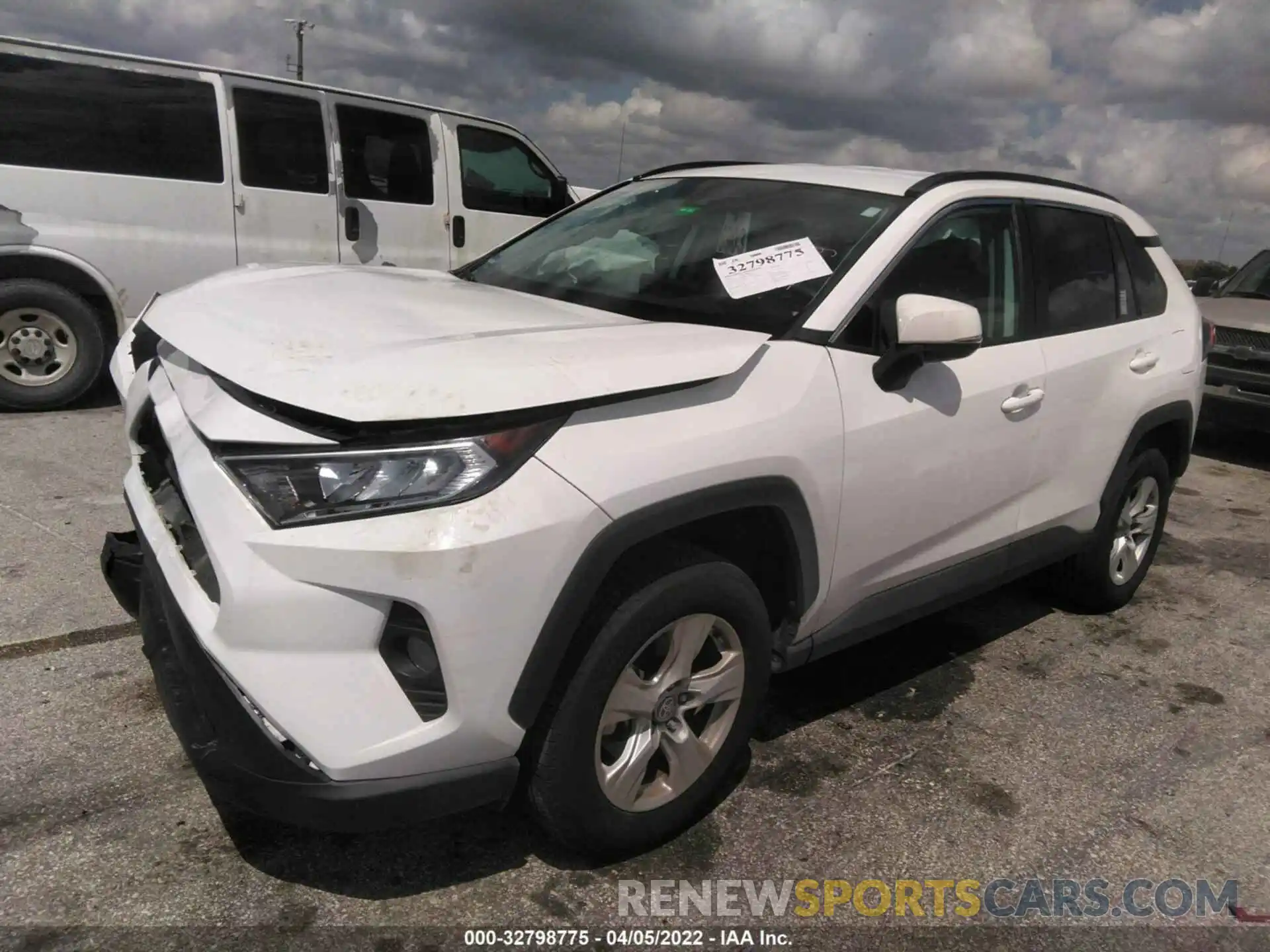 2 Photograph of a damaged car 2T3W1RFV9MC136970 TOYOTA RAV4 2021