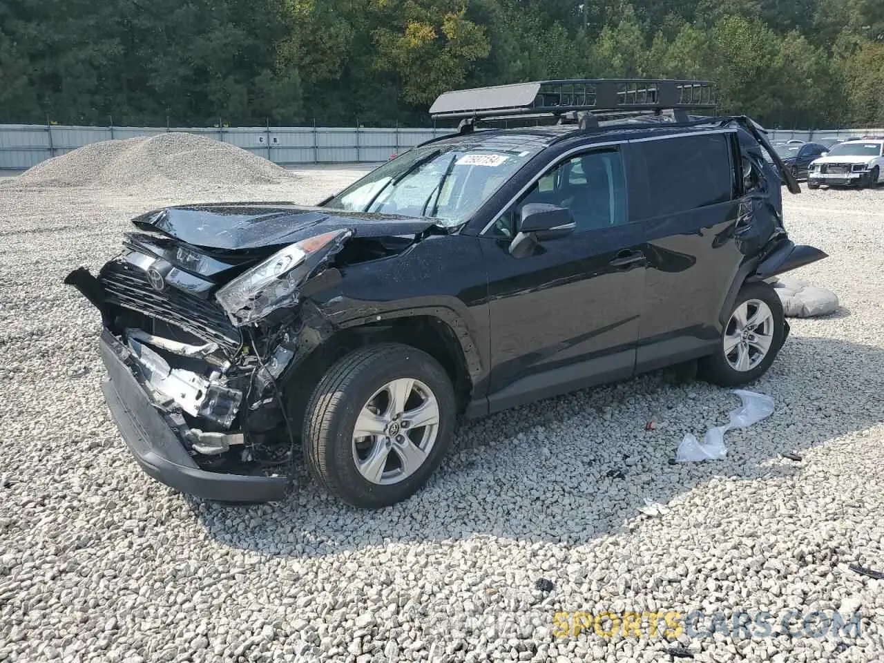 1 Photograph of a damaged car 2T3W1RFV9MC140937 TOYOTA RAV4 2021
