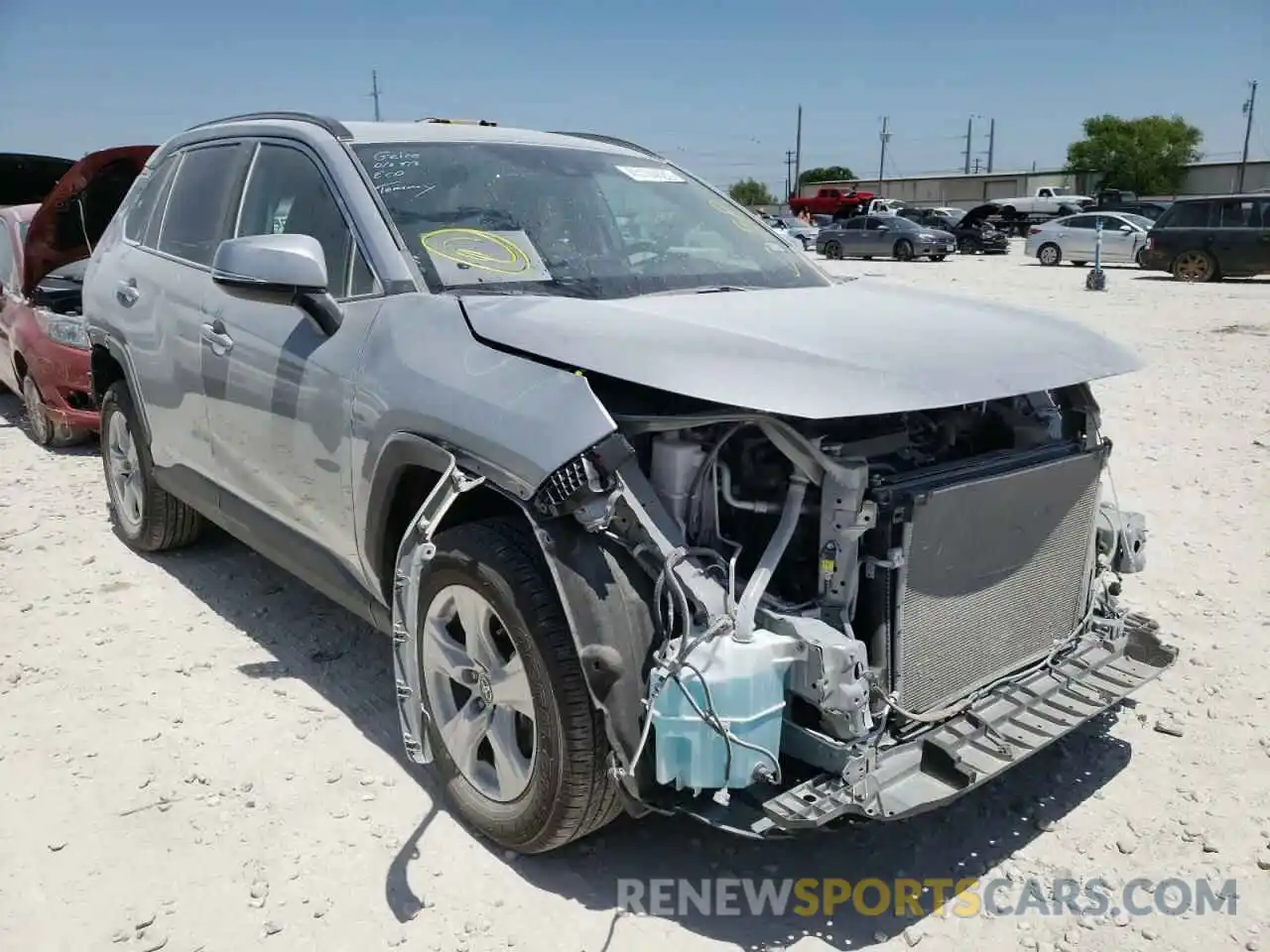 1 Photograph of a damaged car 2T3W1RFV9MC153333 TOYOTA RAV4 2021