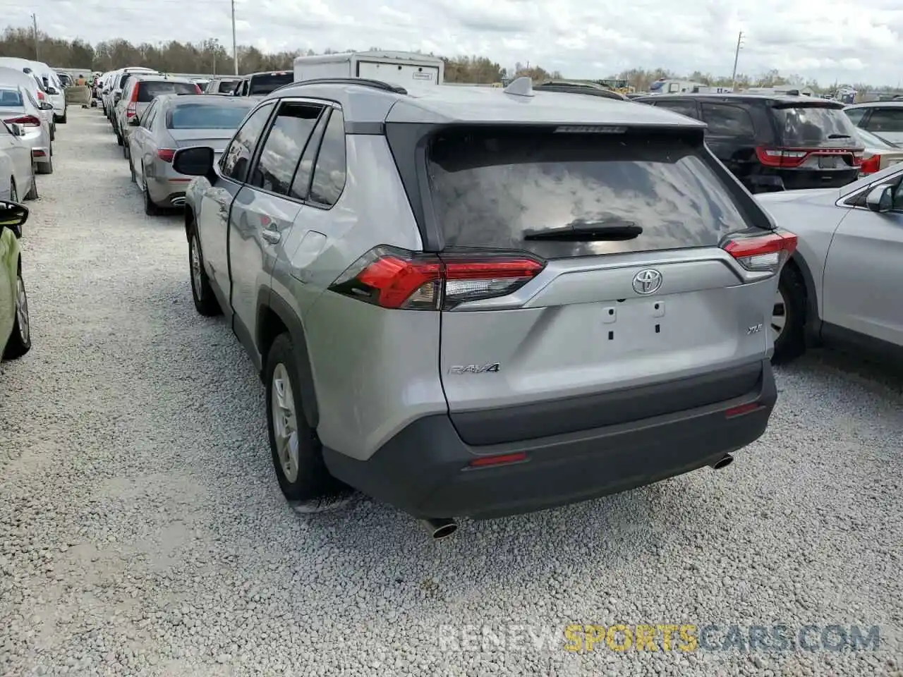 3 Photograph of a damaged car 2T3W1RFV9MC167667 TOYOTA RAV4 2021