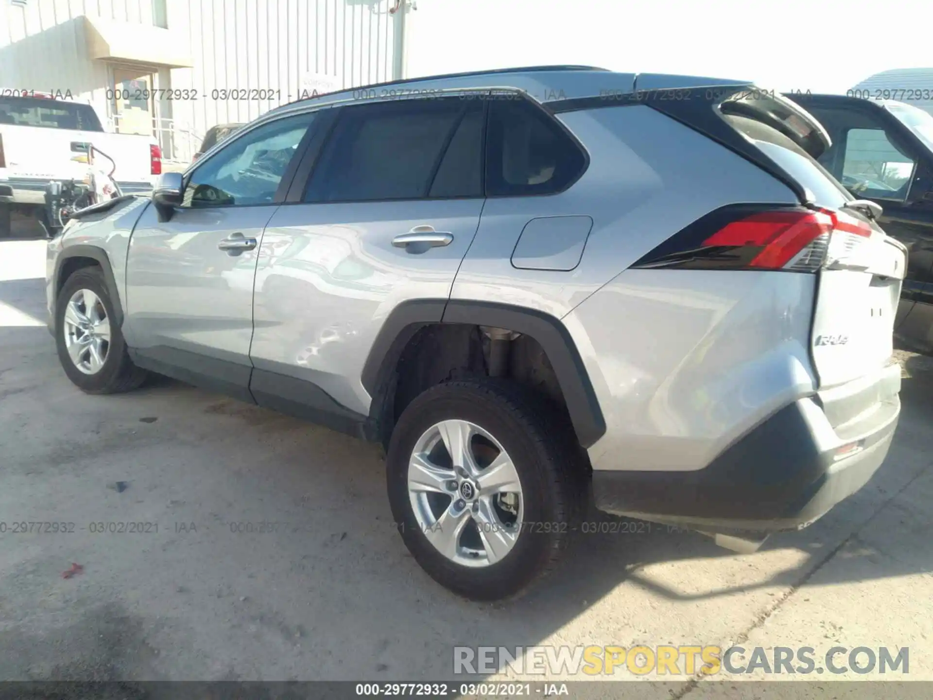 3 Photograph of a damaged car 2T3W1RFV9MW112893 TOYOTA RAV4 2021