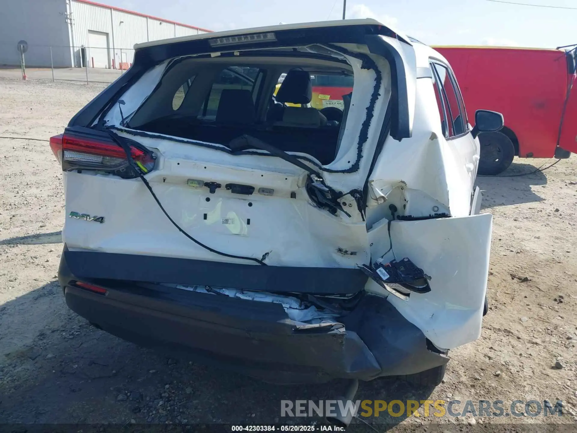 6 Photograph of a damaged car 2T3W1RFV9MW114868 TOYOTA RAV4 2021