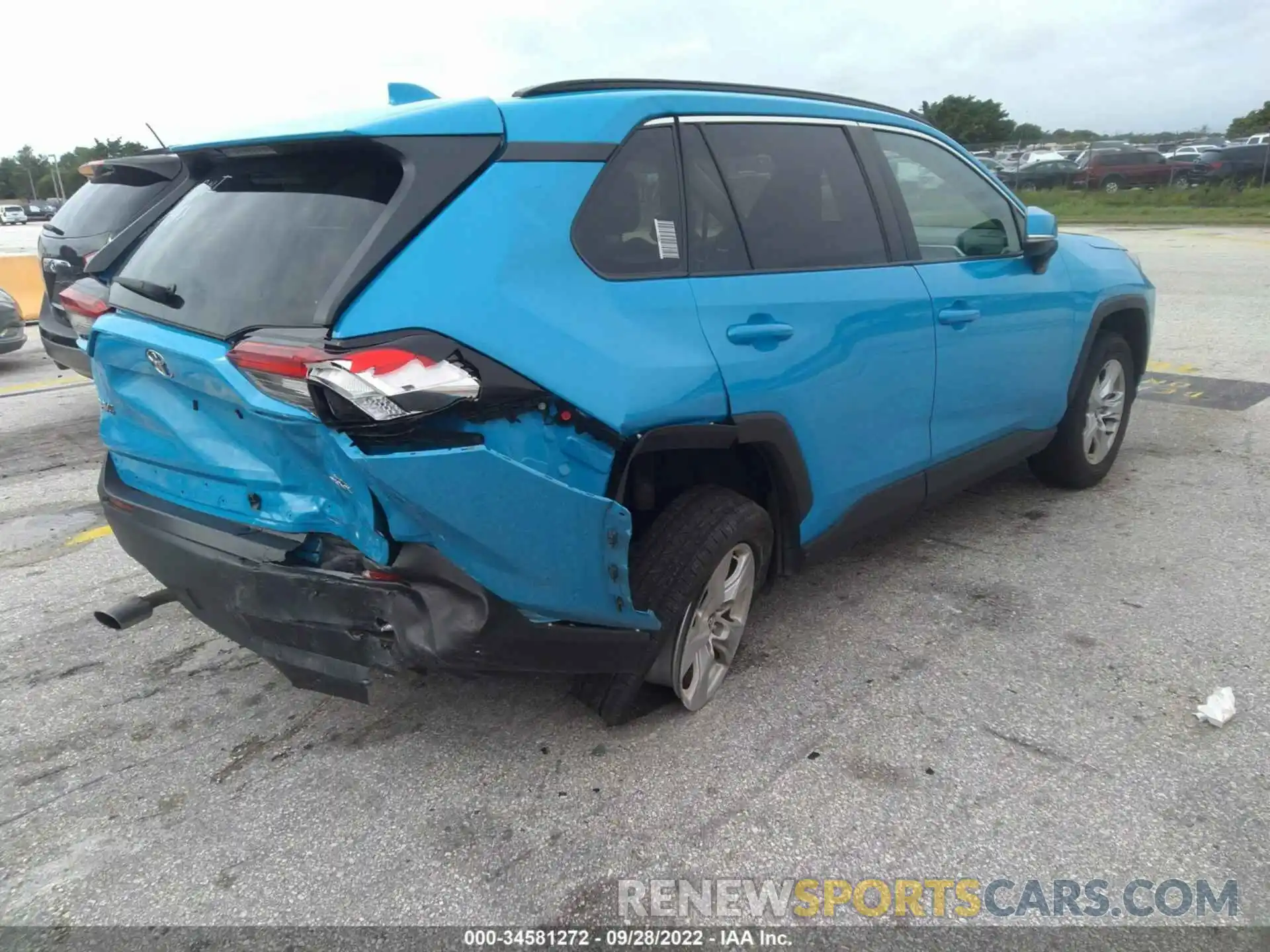 4 Photograph of a damaged car 2T3W1RFV9MW117771 TOYOTA RAV4 2021