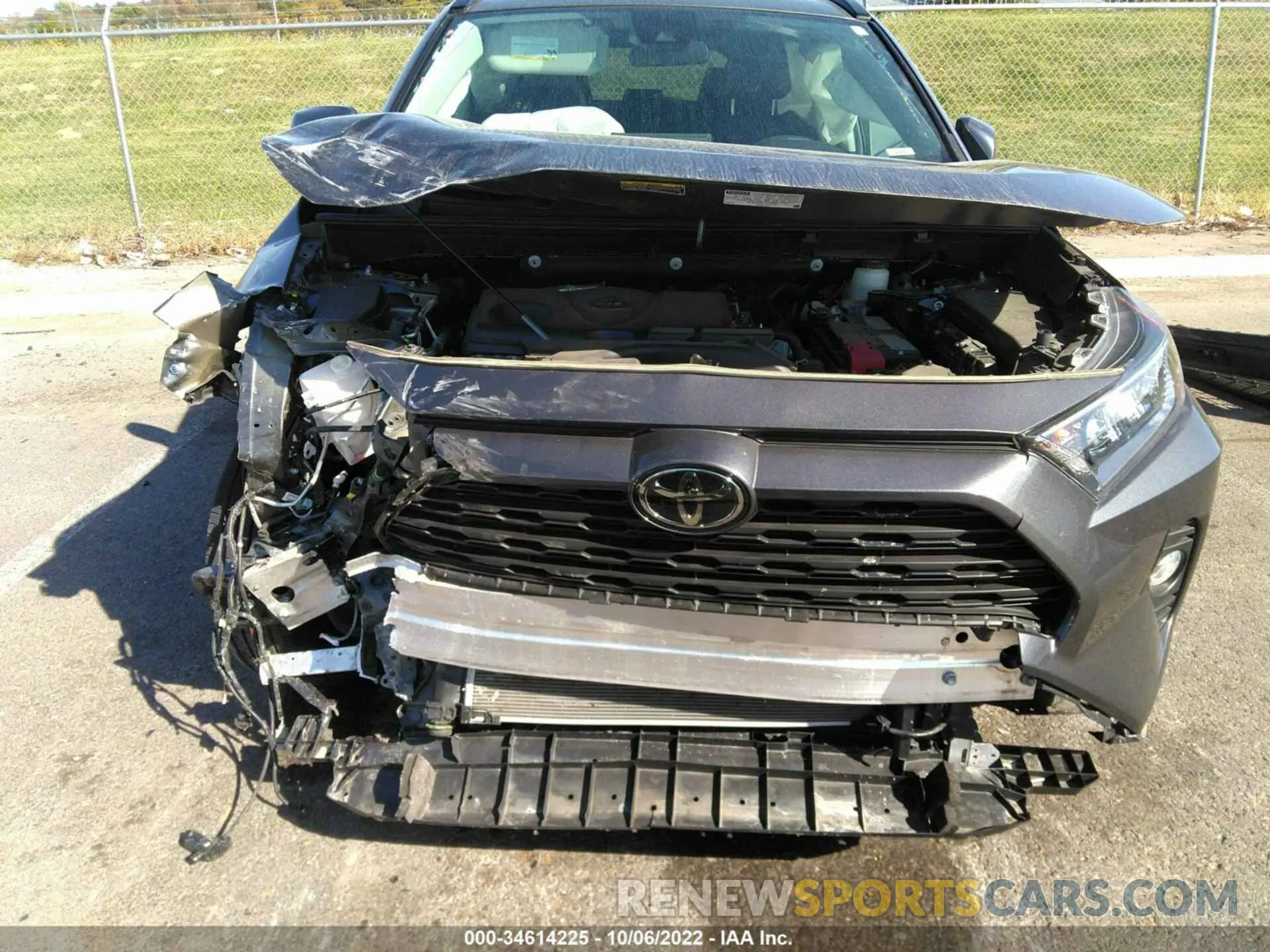 6 Photograph of a damaged car 2T3W1RFV9MW123568 TOYOTA RAV4 2021