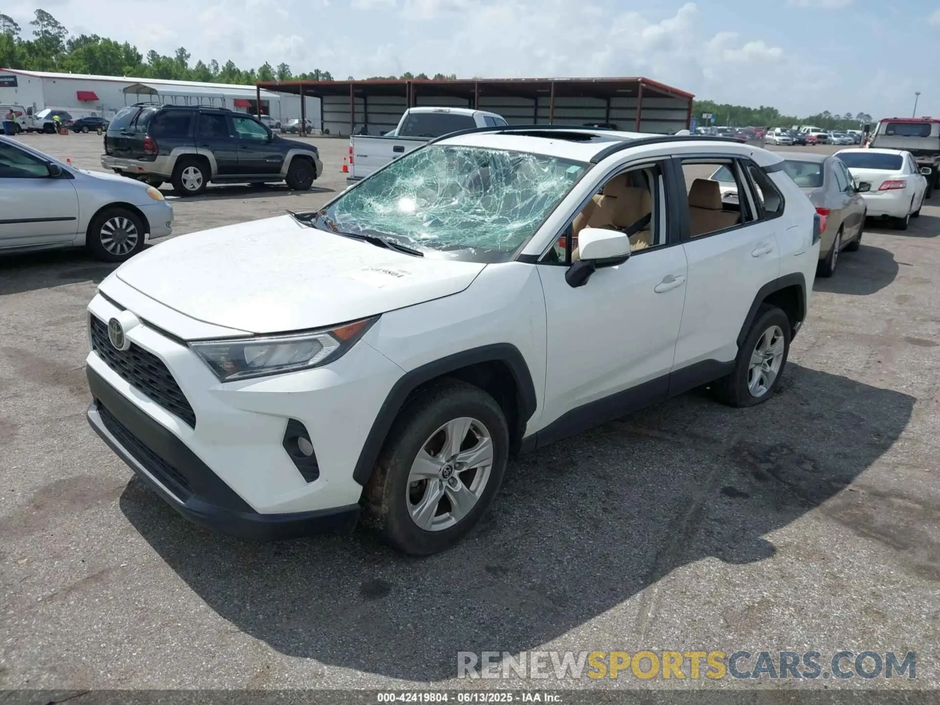 2 Photograph of a damaged car 2T3W1RFV9MW135154 TOYOTA RAV4 2021