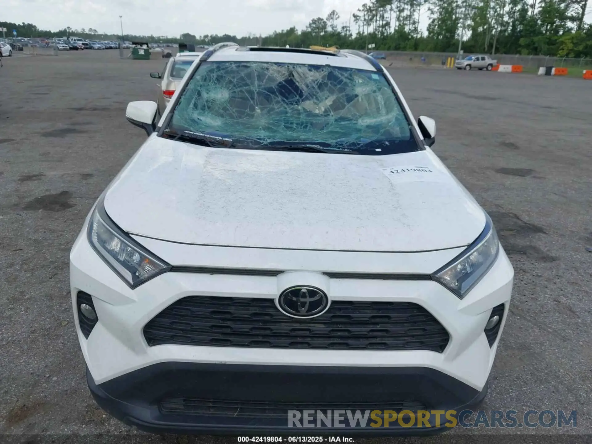6 Photograph of a damaged car 2T3W1RFV9MW135154 TOYOTA RAV4 2021