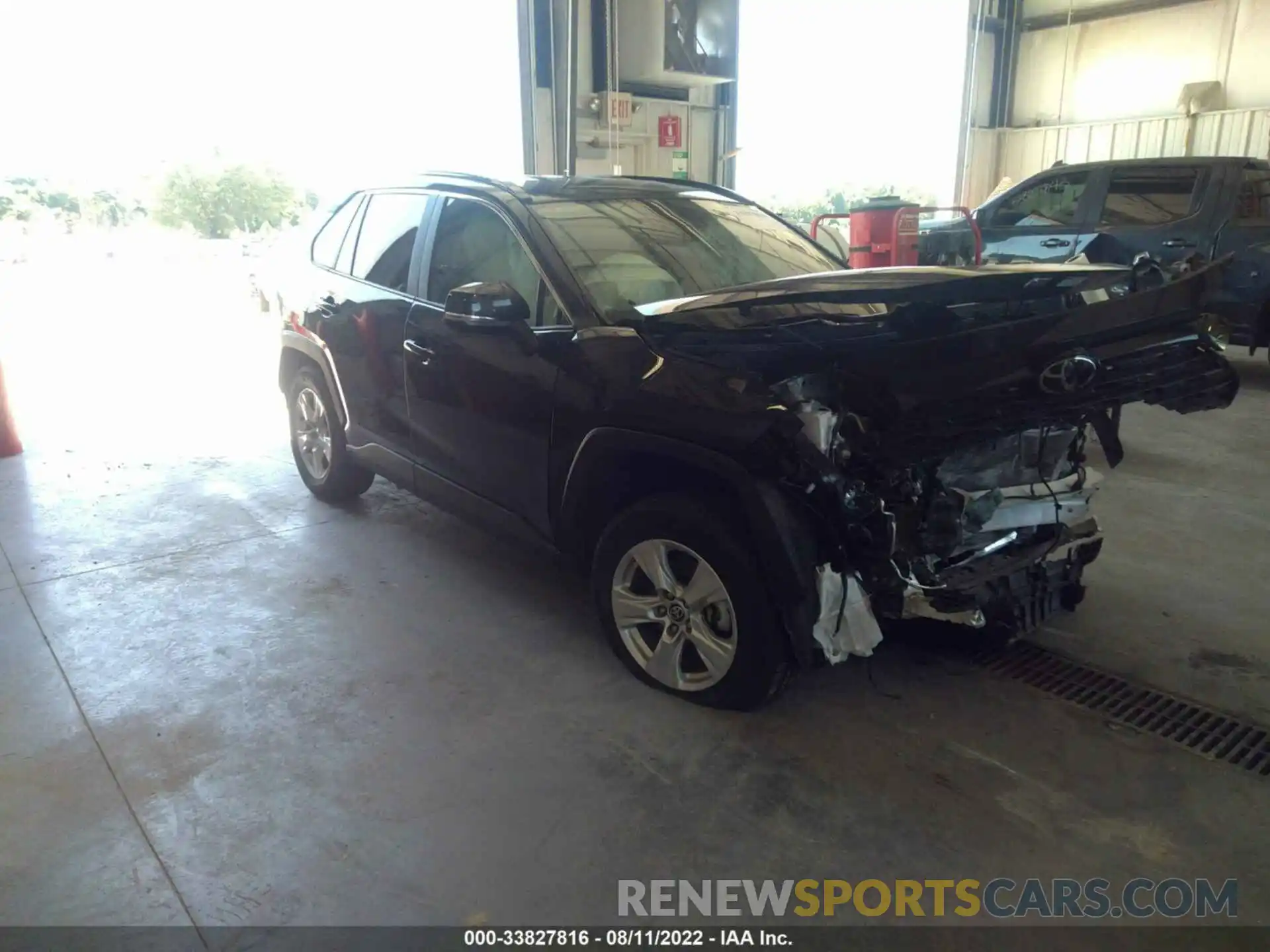 1 Photograph of a damaged car 2T3W1RFV9MW144355 TOYOTA RAV4 2021