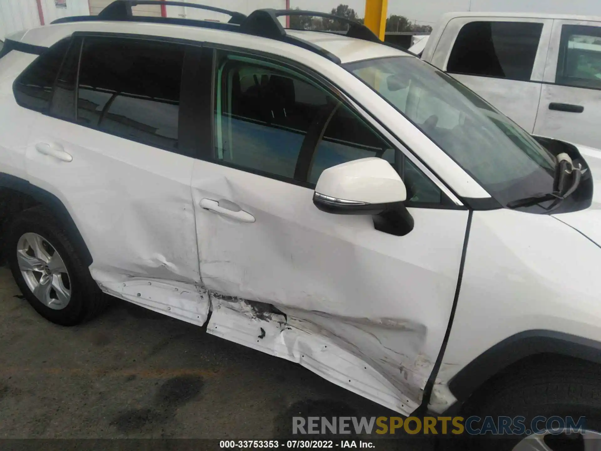 6 Photograph of a damaged car 2T3W1RFV9MW159227 TOYOTA RAV4 2021