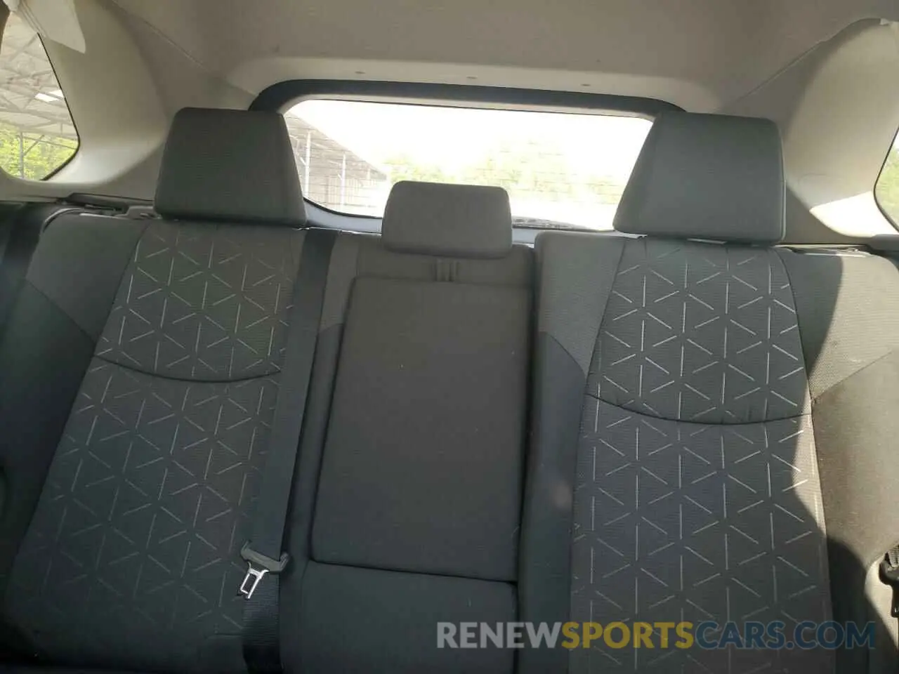 10 Photograph of a damaged car 2T3W1RFVXMC086872 TOYOTA RAV4 2021