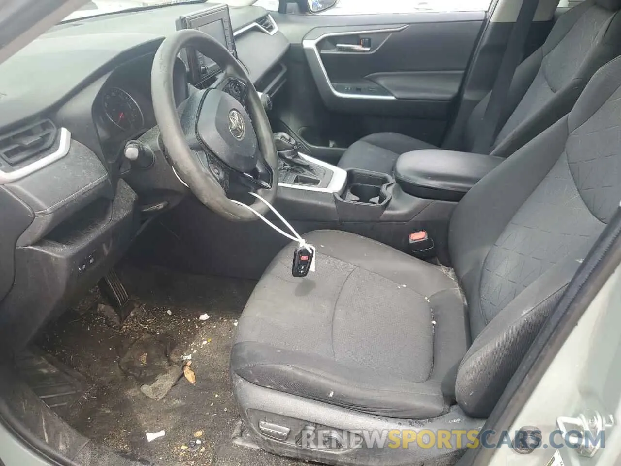 7 Photograph of a damaged car 2T3W1RFVXMC087603 TOYOTA RAV4 2021