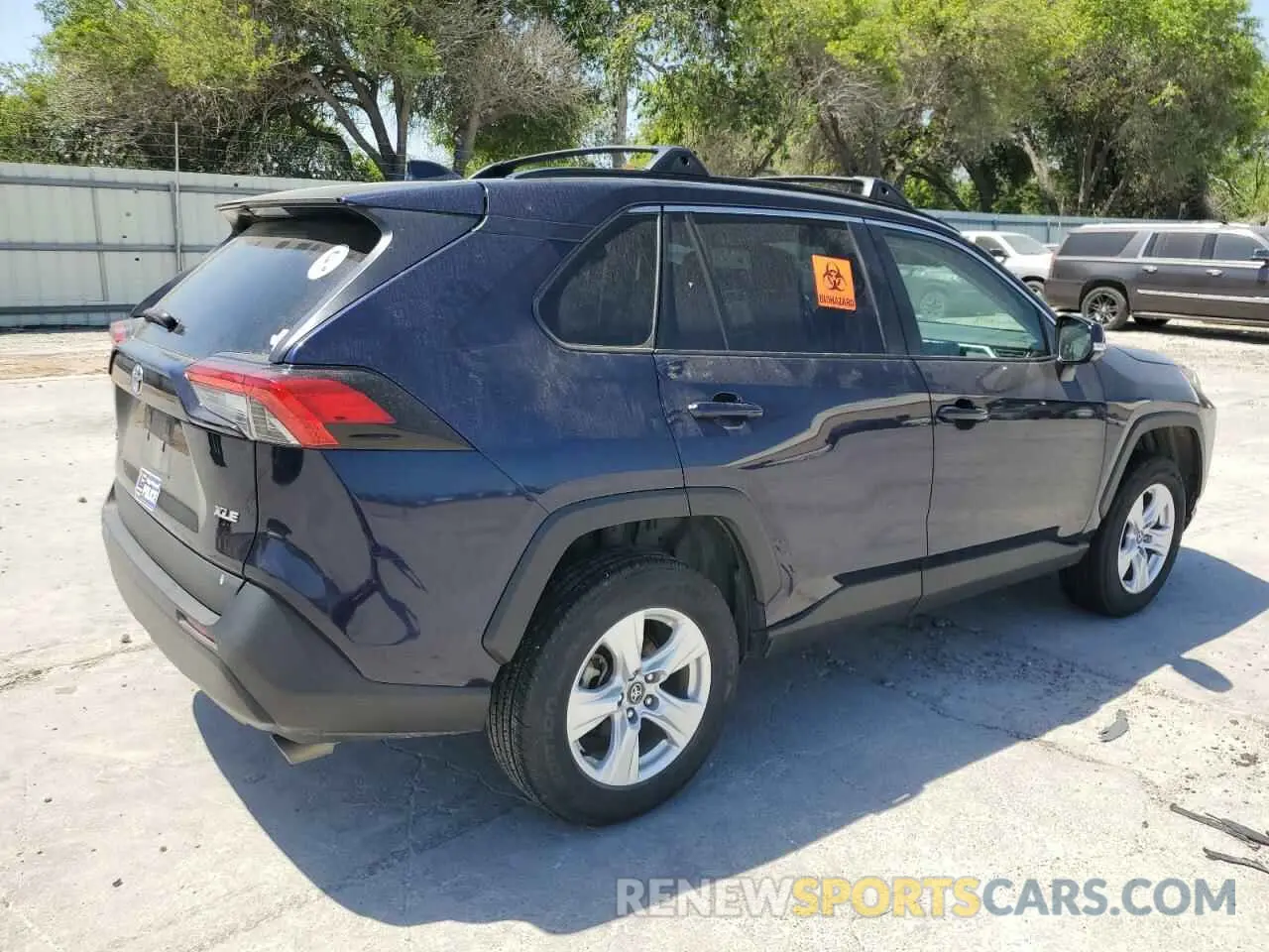 3 Photograph of a damaged car 2T3W1RFVXMC090503 TOYOTA RAV4 2021