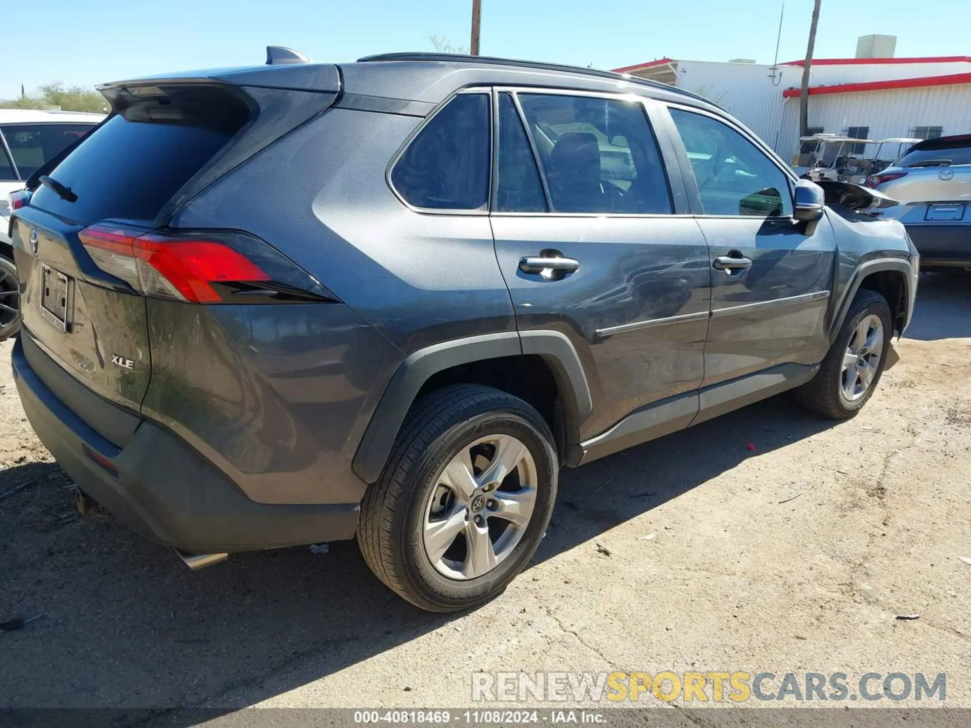 4 Photograph of a damaged car 2T3W1RFVXMC102861 TOYOTA RAV4 2021