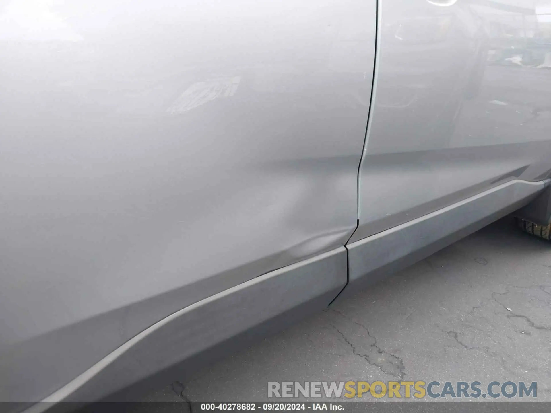 19 Photograph of a damaged car 2T3W1RFVXMC106070 TOYOTA RAV4 2021