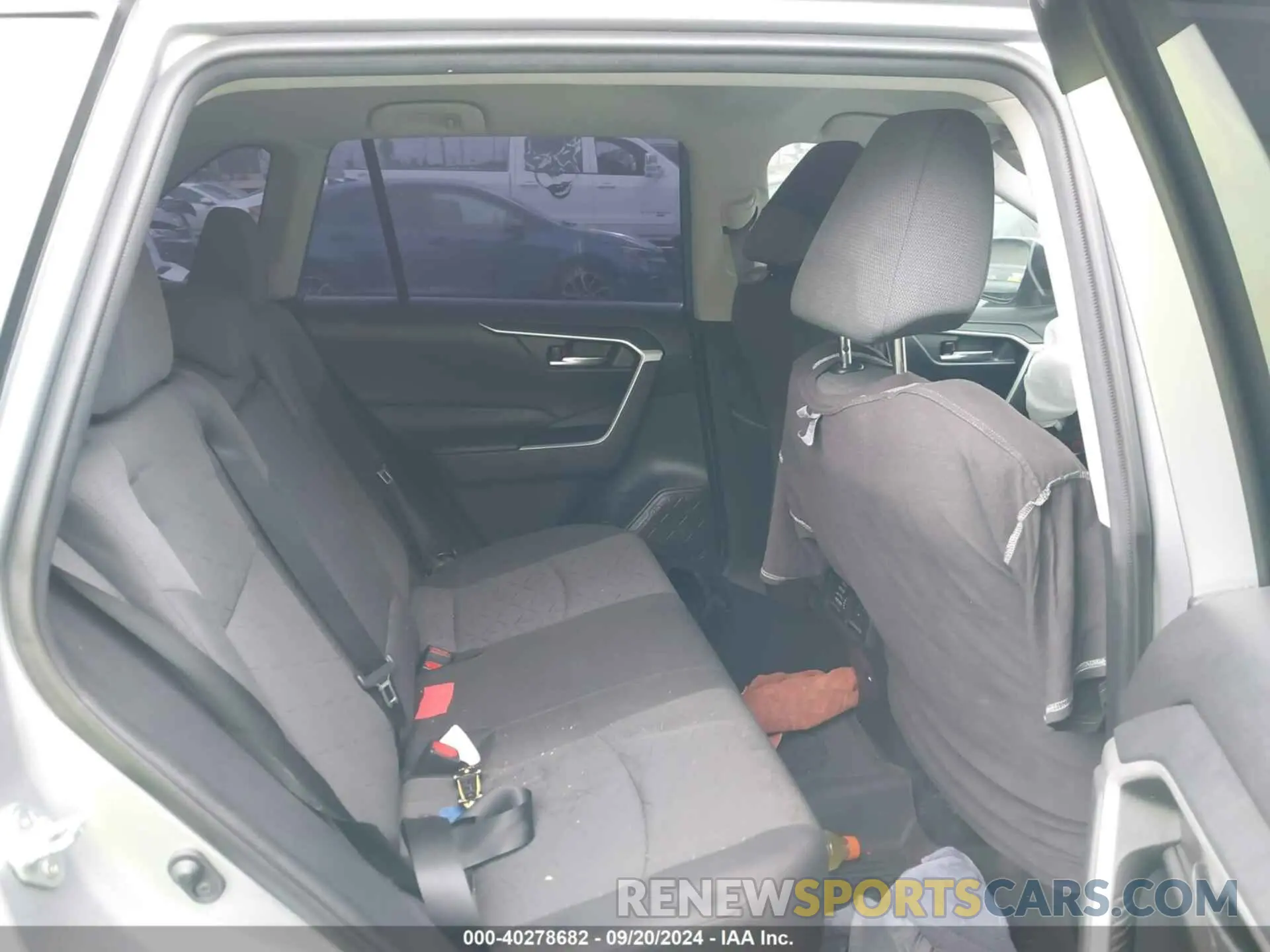 8 Photograph of a damaged car 2T3W1RFVXMC106070 TOYOTA RAV4 2021