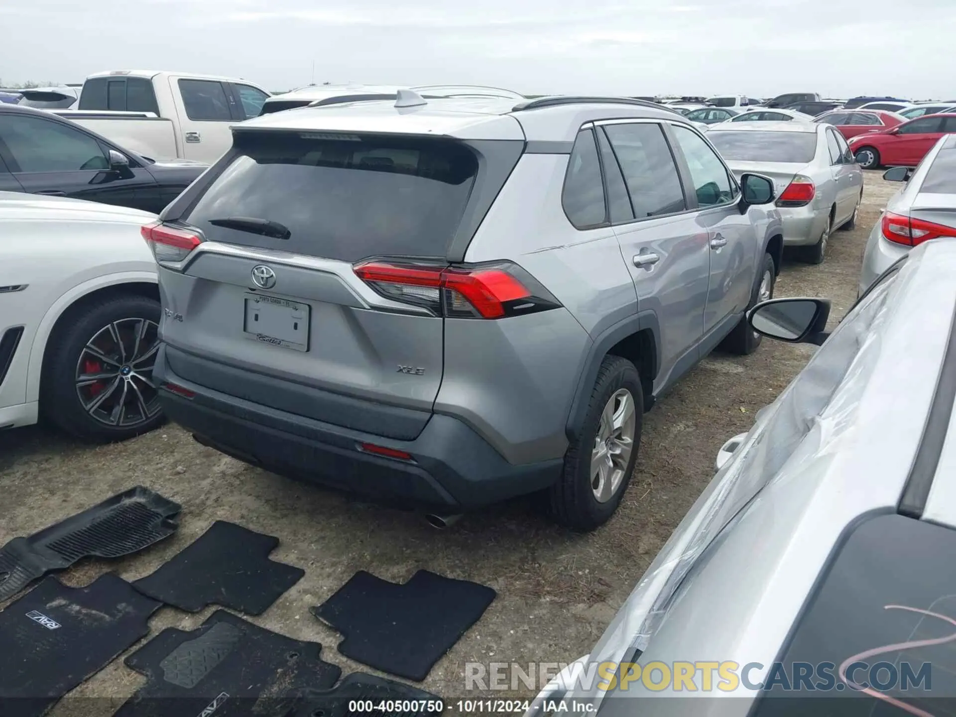 4 Photograph of a damaged car 2T3W1RFVXMC106568 TOYOTA RAV4 2021