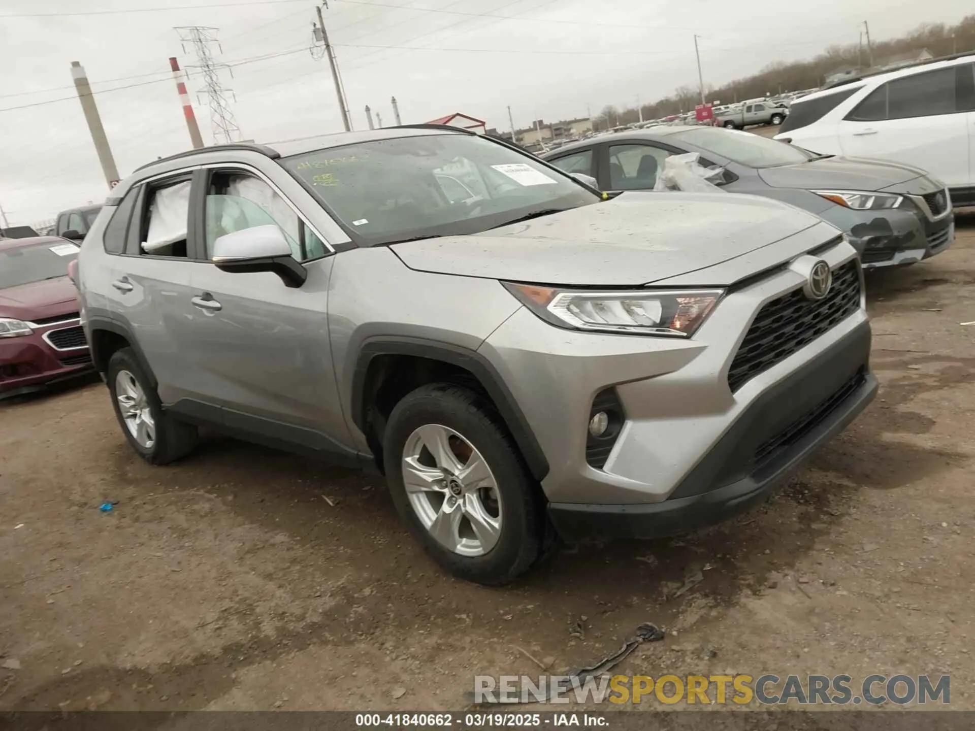 1 Photograph of a damaged car 2T3W1RFVXMC116274 TOYOTA RAV4 2021