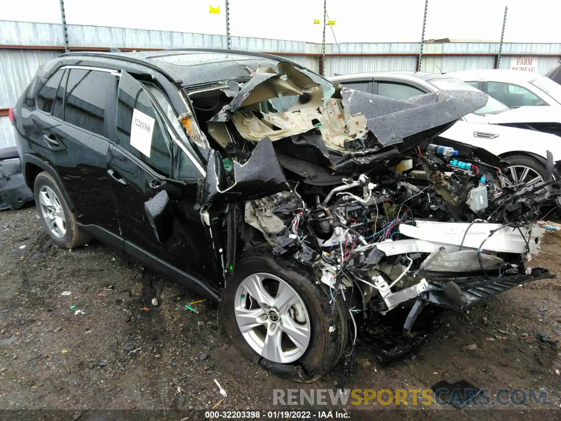 1 Photograph of a damaged car 2T3W1RFVXMC119823 TOYOTA RAV4 2021