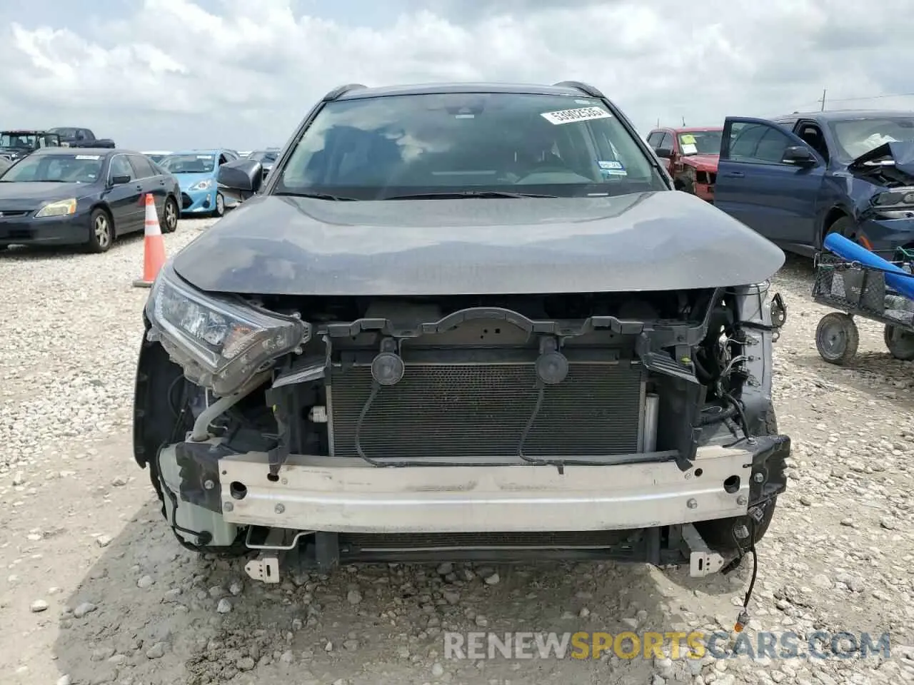5 Photograph of a damaged car 2T3W1RFVXMC136475 TOYOTA RAV4 2021