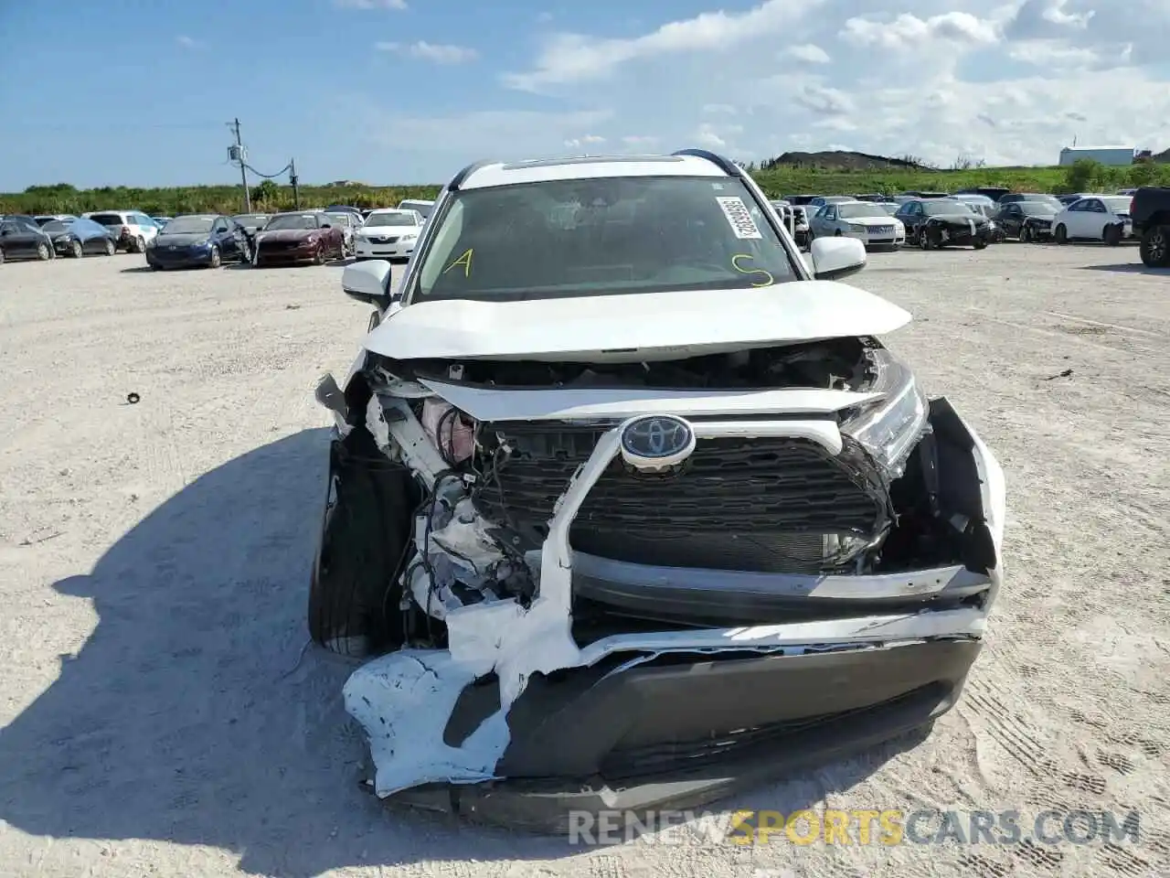 9 Photograph of a damaged car 2T3W1RFVXMC154135 TOYOTA RAV4 2021