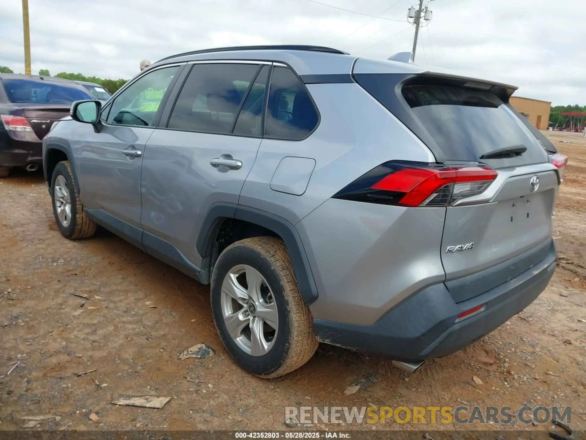 3 Photograph of a damaged car 2T3W1RFVXMC163899 TOYOTA RAV4 2021