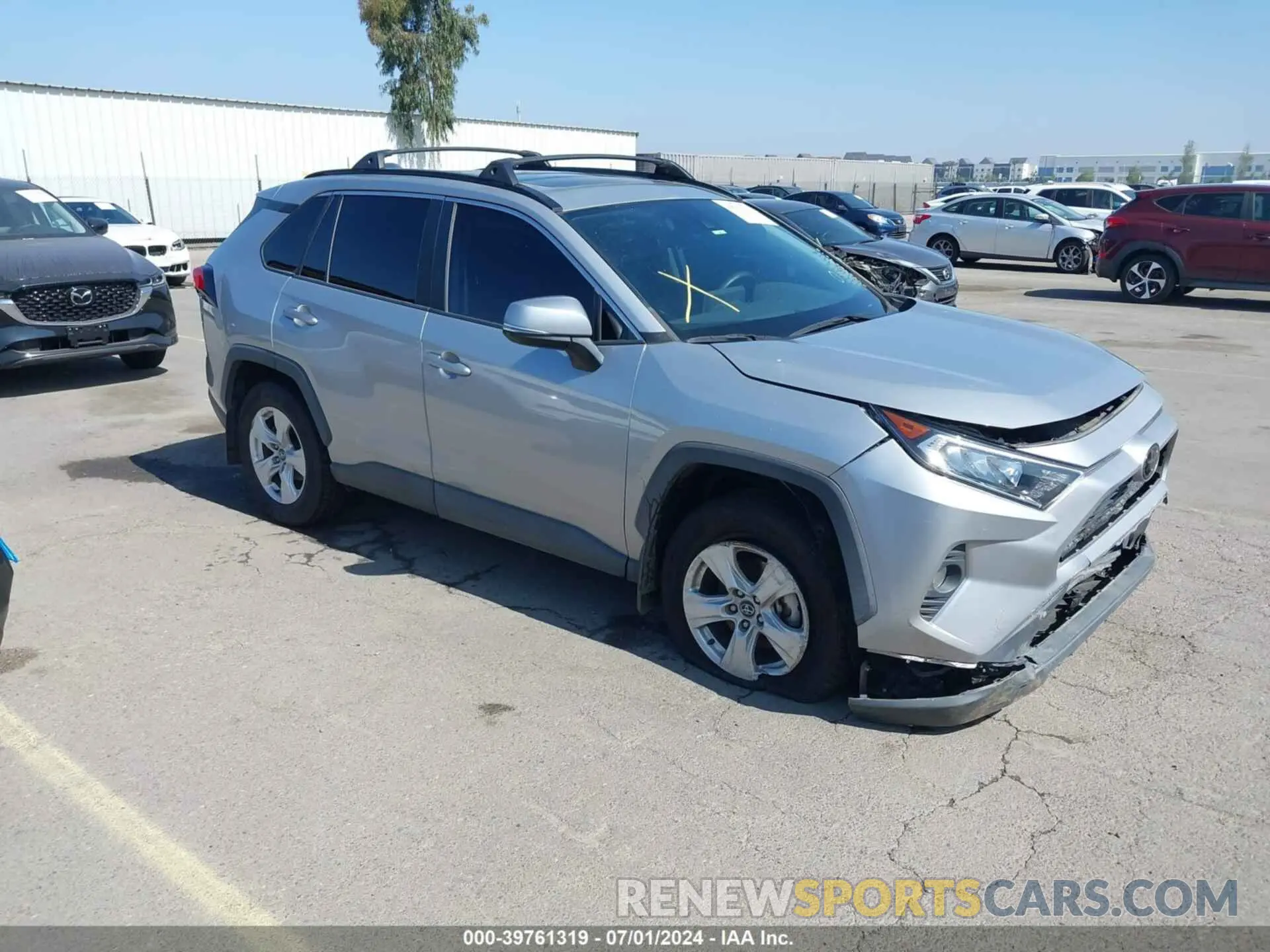 1 Photograph of a damaged car 2T3W1RFVXMW106617 TOYOTA RAV4 2021