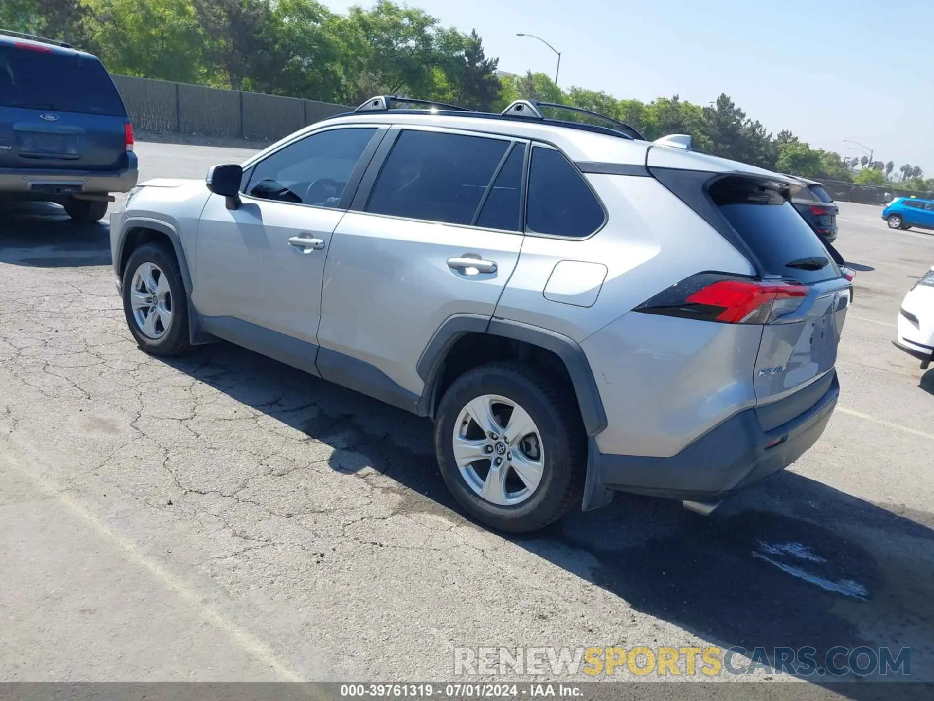 3 Photograph of a damaged car 2T3W1RFVXMW106617 TOYOTA RAV4 2021