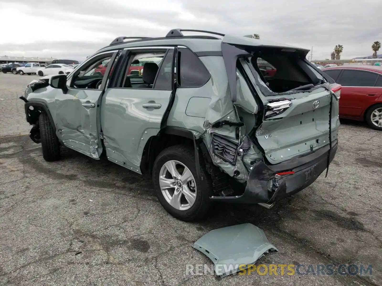 3 Photograph of a damaged car 2T3W1RFVXMW110683 TOYOTA RAV4 2021