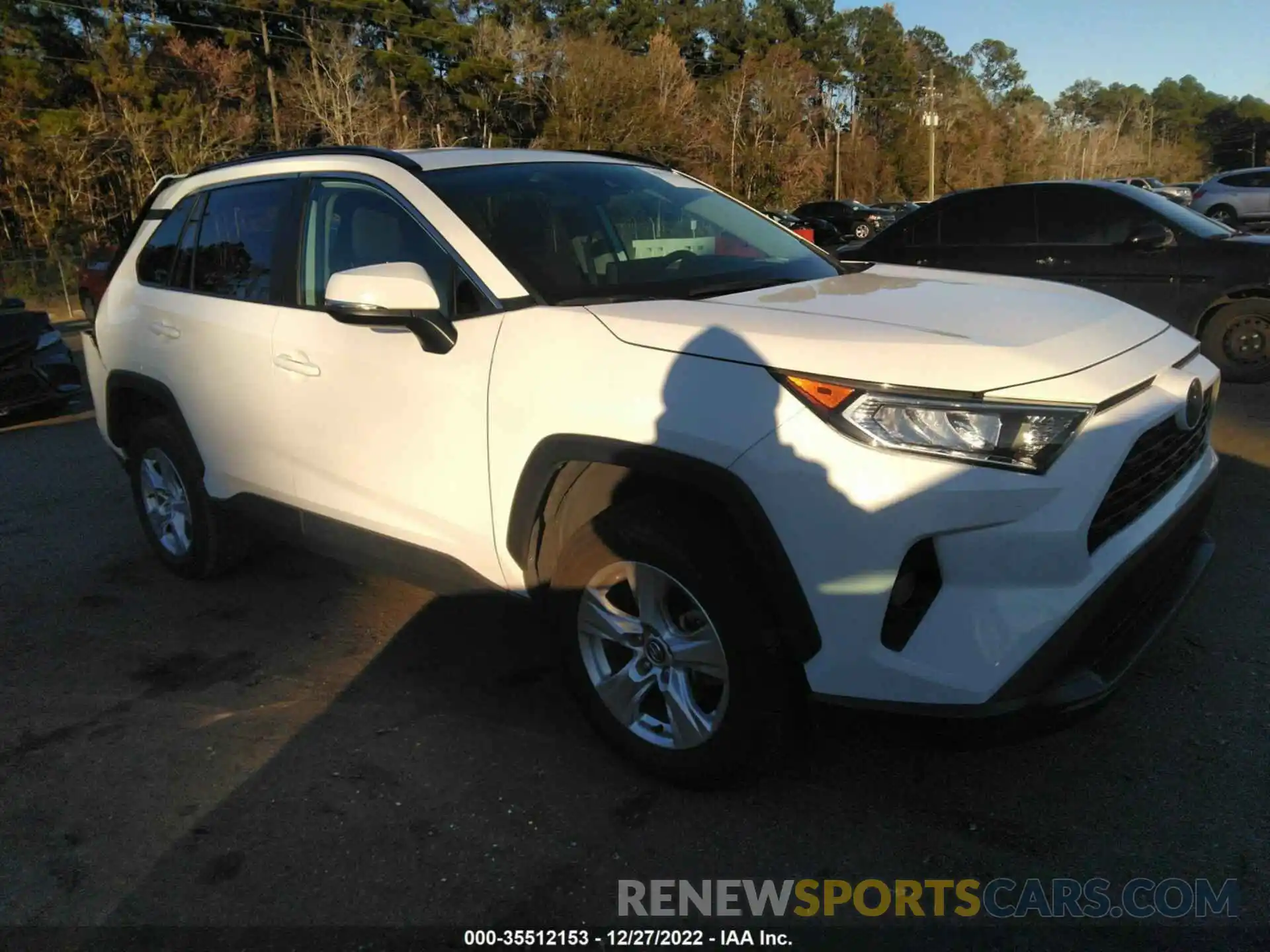 1 Photograph of a damaged car 2T3W1RFVXMW115964 TOYOTA RAV4 2021