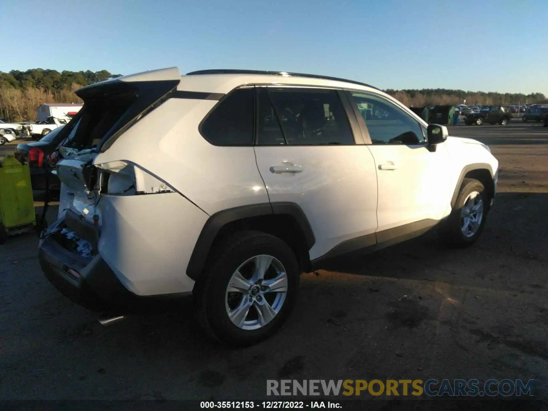 4 Photograph of a damaged car 2T3W1RFVXMW115964 TOYOTA RAV4 2021