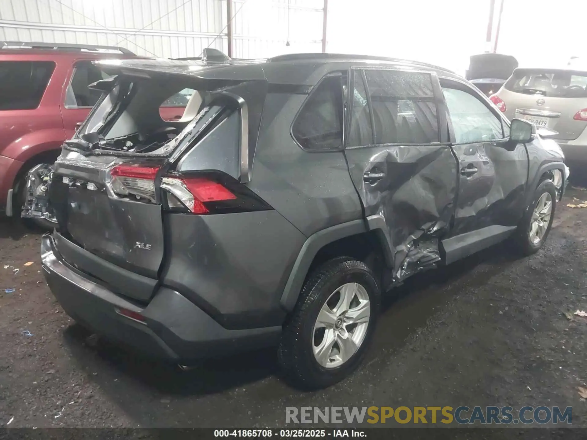 4 Photograph of a damaged car 2T3W1RFVXMW117830 TOYOTA RAV4 2021
