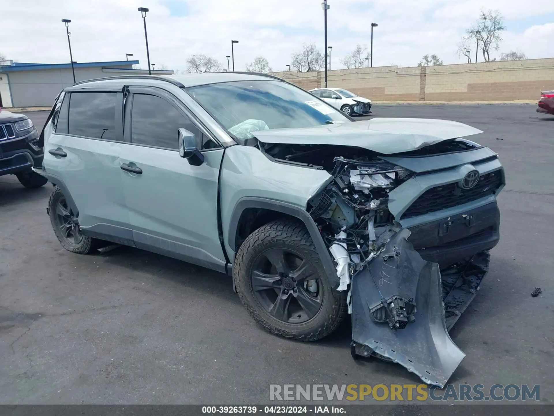 1 Photograph of a damaged car 2T3W1RFVXMW120789 TOYOTA RAV4 2021