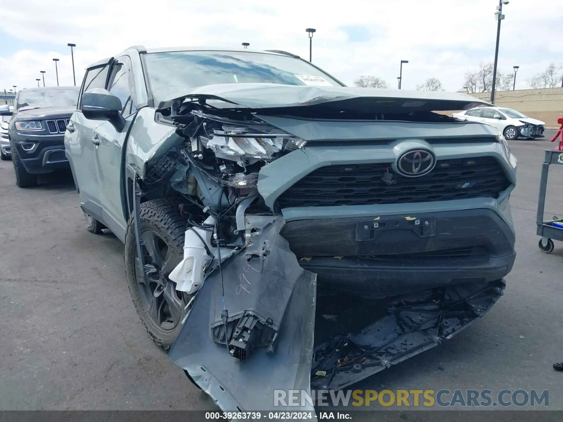 6 Photograph of a damaged car 2T3W1RFVXMW120789 TOYOTA RAV4 2021