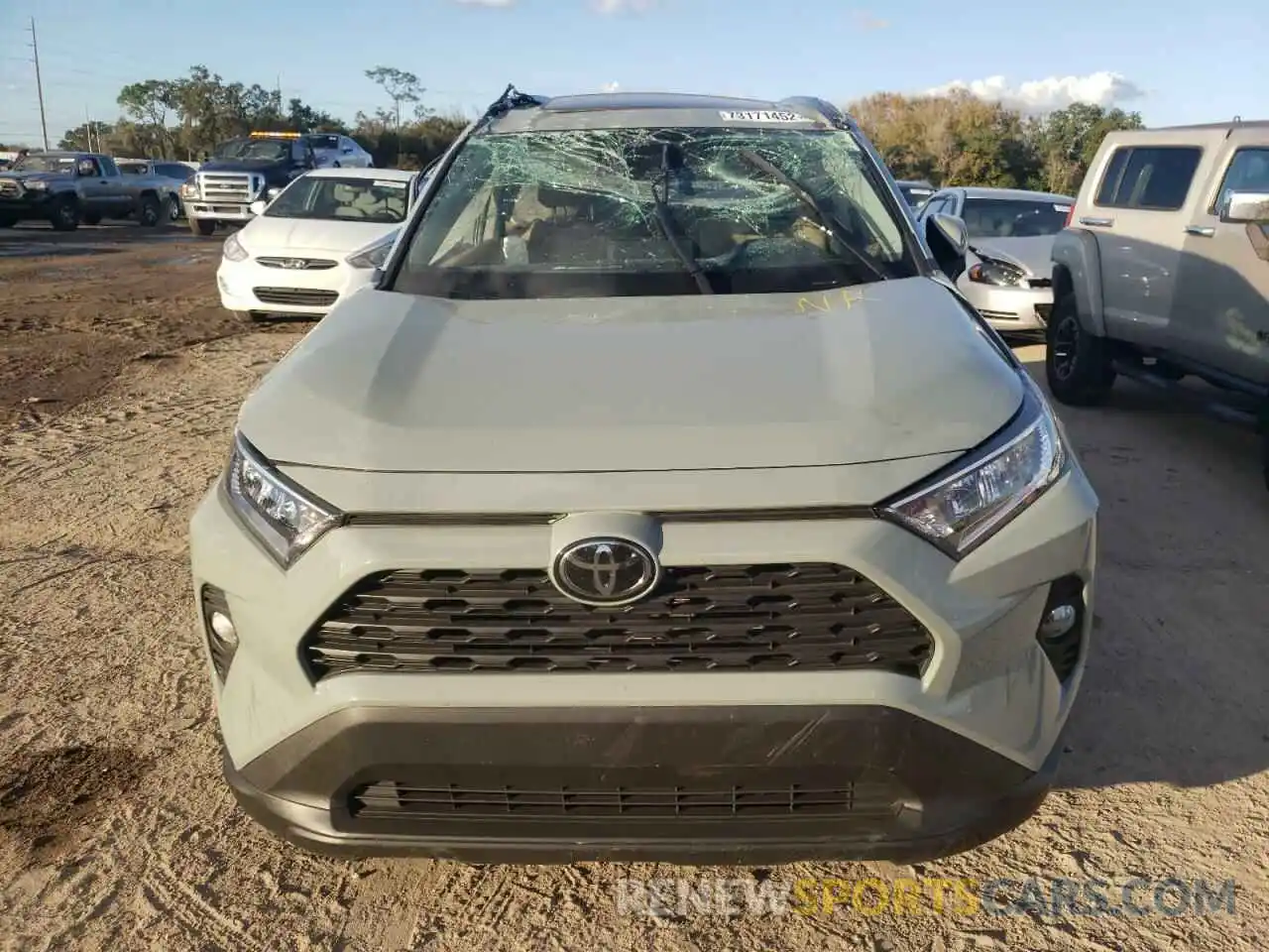 5 Photograph of a damaged car 2T3W1RFVXMW124096 TOYOTA RAV4 2021