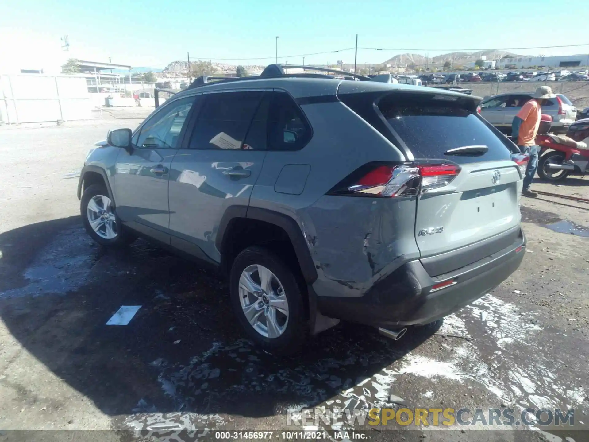 3 Photograph of a damaged car 2T3W1RFVXMW140508 TOYOTA RAV4 2021