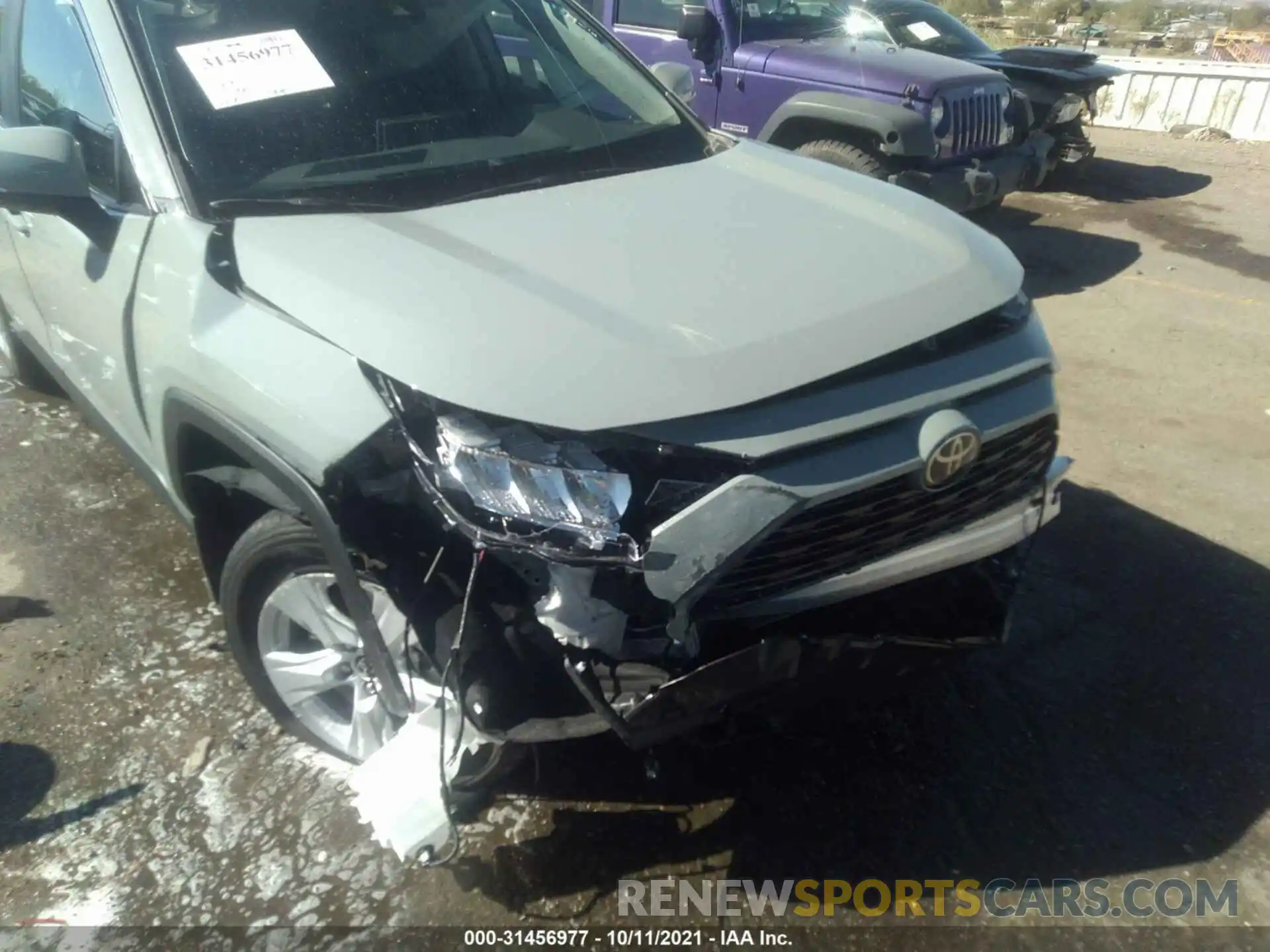 6 Photograph of a damaged car 2T3W1RFVXMW140508 TOYOTA RAV4 2021