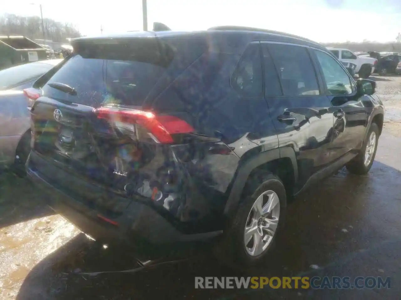 4 Photograph of a damaged car 2T3W1RFVXMW155784 TOYOTA RAV4 2021