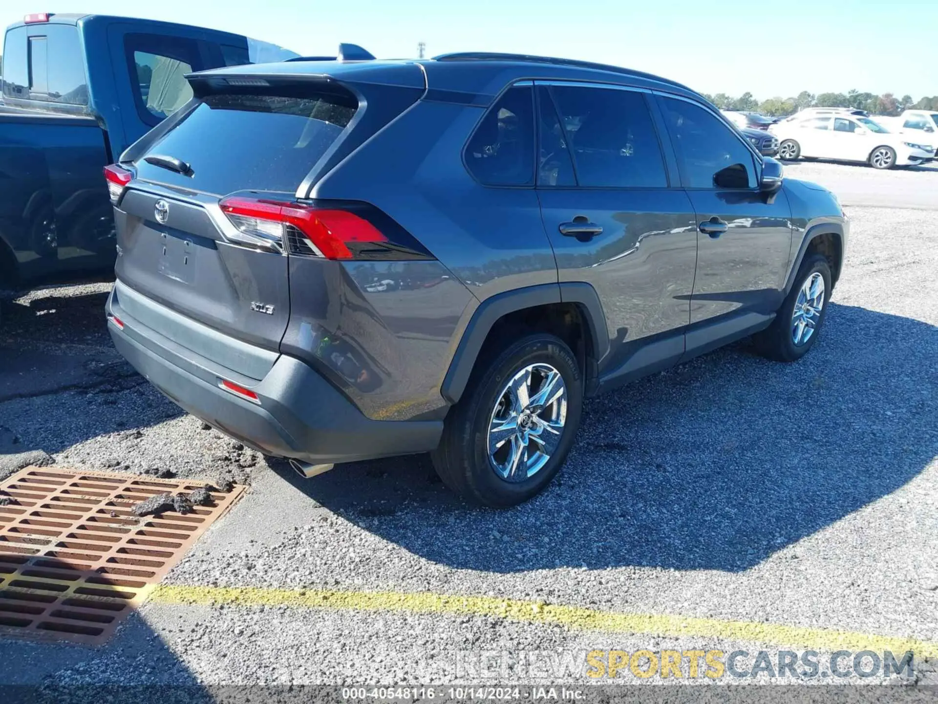 4 Photograph of a damaged car 2T3W1RFVXMW169541 TOYOTA RAV4 2021